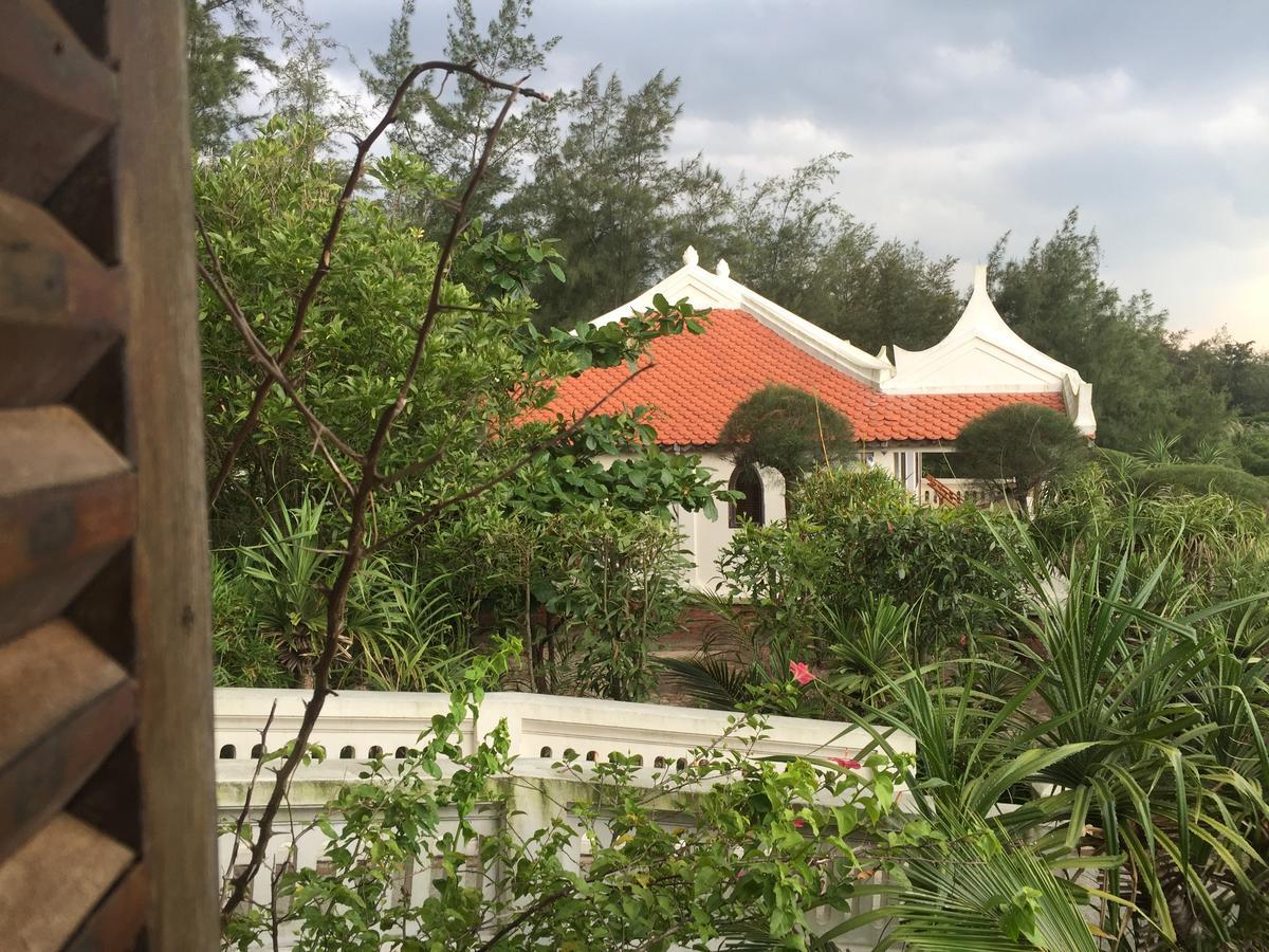 Villa Louise Hue Beach Boutique Hotel Exterior foto